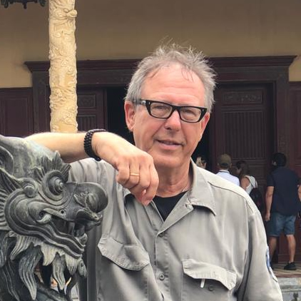 Wilfried König, Meditationslehrer, Seminarleiter, Studienreiseleiter, Sinologe